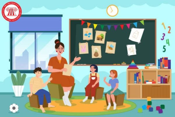Học sinh tập trung học ngữ pháp tiếng Việt, bao gồm các cụm tính từ phức tạp để diễn đạt rõ ràng hơn.