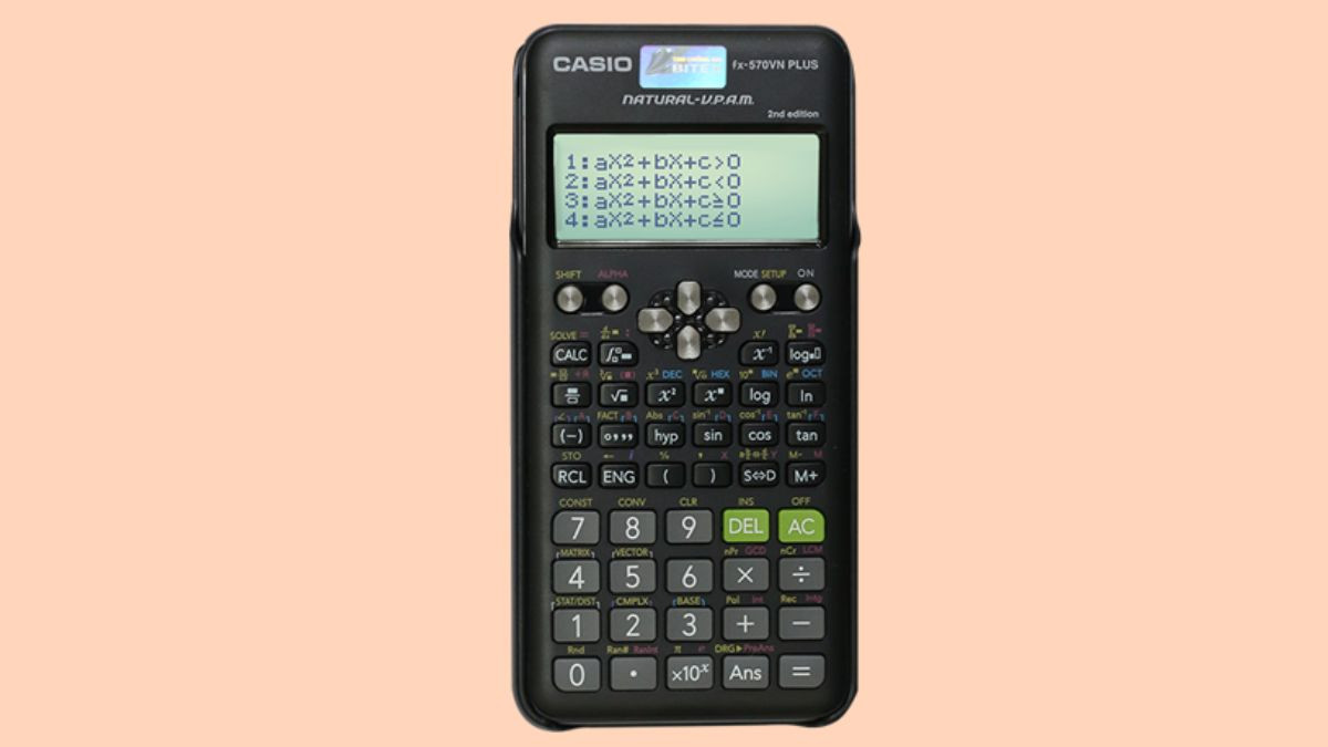 Kết quả thống kê bao gồm độ lệch chuẩn và tứ phân vị trên máy tính casio 570