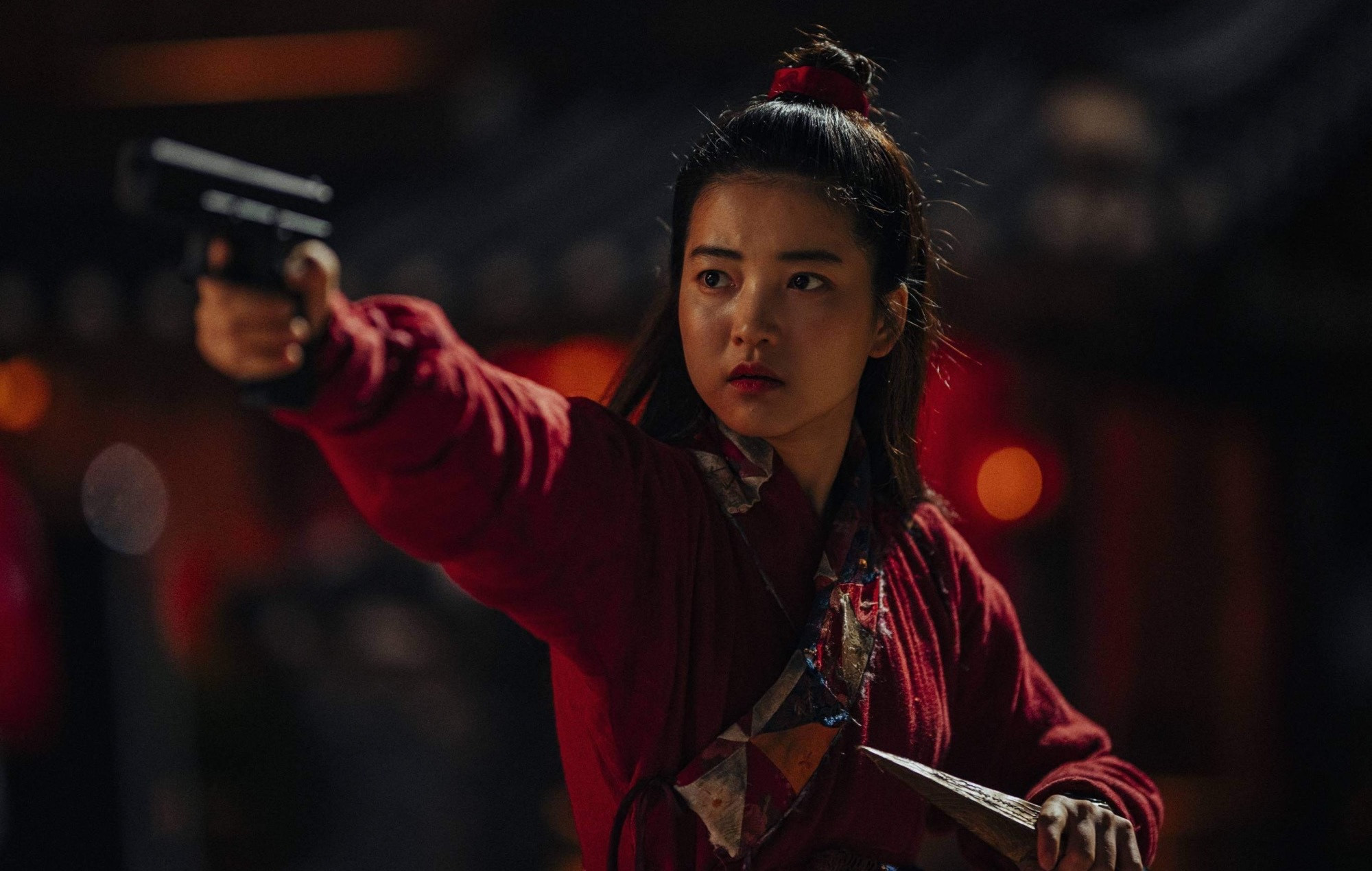 Kim Tae Ri trong tạo hình nhân vật Ean của bom tấn Alienoid sau thành công của phim Tuổi 25, Tuổi 21