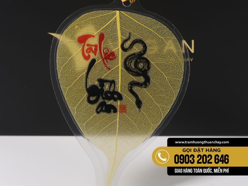 Lá bồ đề bình an cho tuổi Tỵ