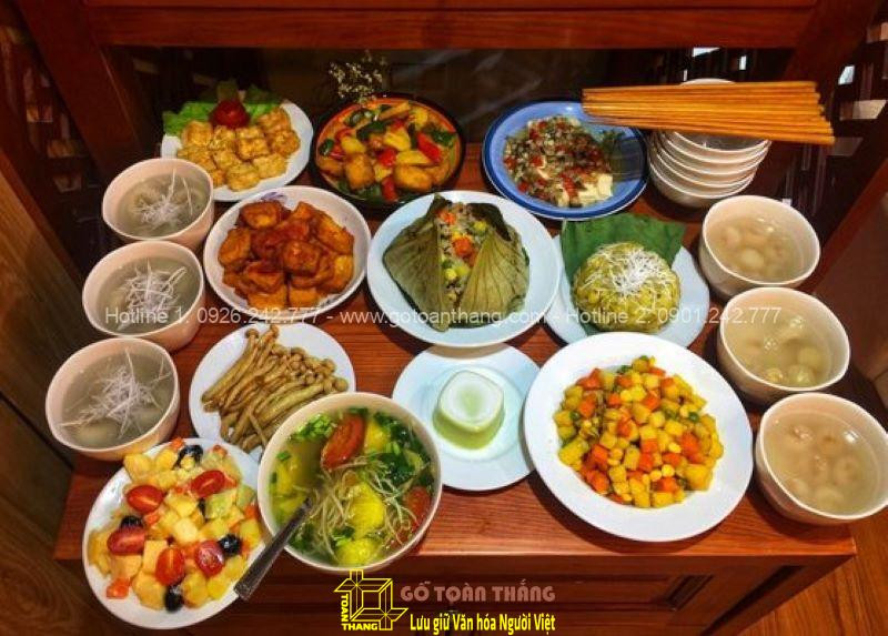 Mâm cúng 49 ngày chay hay mặn tùy thuộc vào tín ngưỡng gia đình