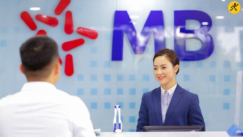 Mở thẻ tại quầy giao dịch