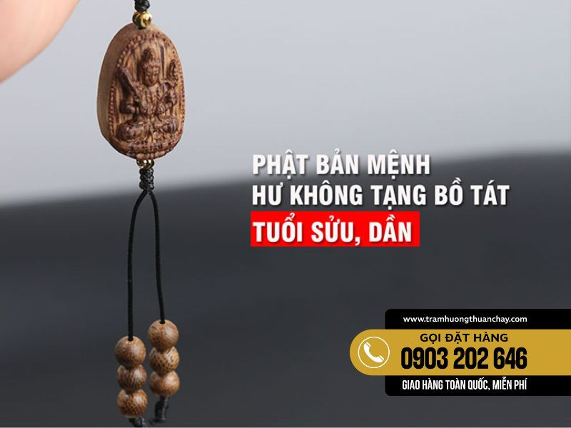 Móc khóa trầm hương Phật bản mệnh Hư Không Tạng Bồ Tát bảo hộ tử vi nữ 1997