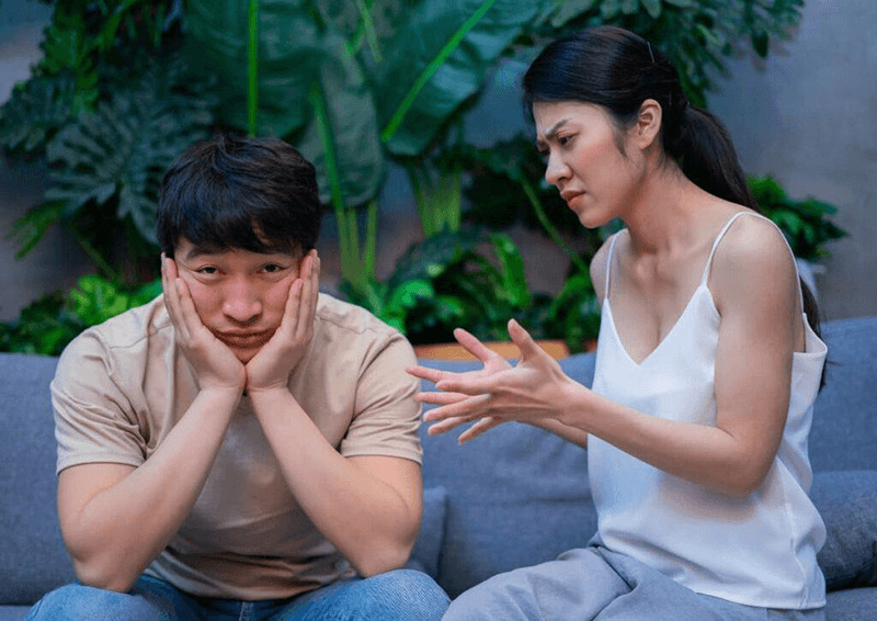 Mối quan hệ vợ chồng của nữ giới tuổi Quý Hợi năm 2025 có thể gặp căng thẳng do ảnh hưởng của sao Thái Dương