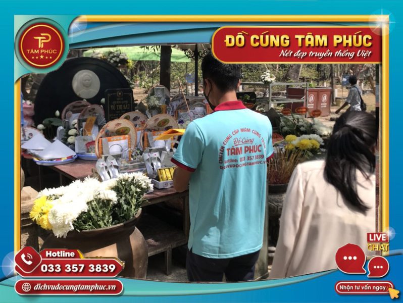 Nghi lễ cúng bái tại mộ cô Sáu linh thiêng