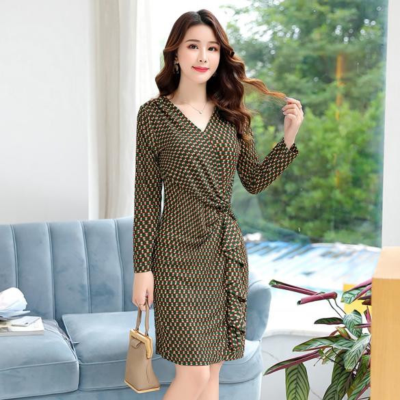 Người phụ nữ Bính Thìn 1976 đang suy tư về vận mệnh