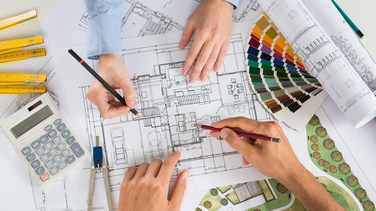 Người tuổi Ất Mùi 2015 làm việc sáng tạo trong môi trường văn phòng