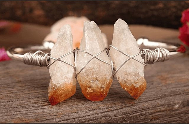 Sự tương hợp của đá Citrine với người mệnh Thổ và mệnh Kim