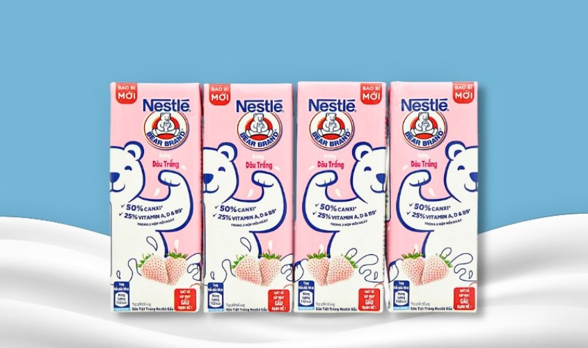 Sữa tiệt trùng Nestlé NutriStrong hương dâu cho bé