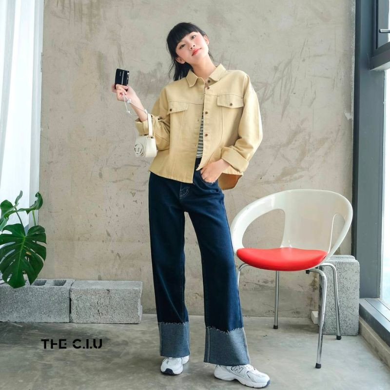 Trang phục màu vàng mang lại vượng khí cho tuổi Ngọ mệnh Thổ