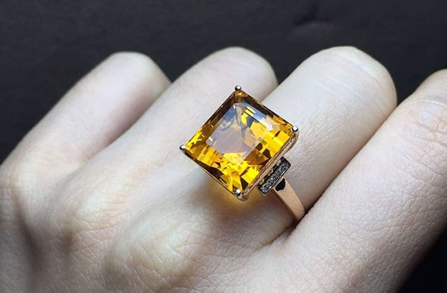 Trang sức đá Citrine mang lại may mắn và thu hút tài lộc cho chủ nhân