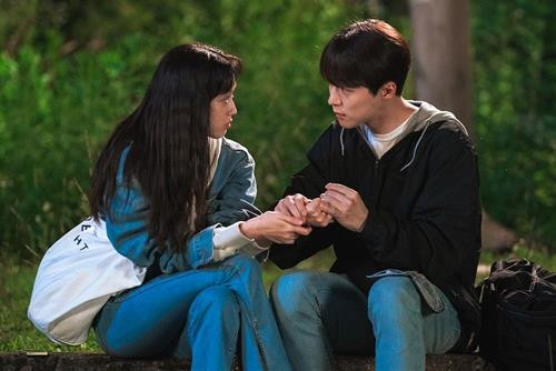 Tượng thần Cupid biểu tượng của tình yêu và sự may mắn trong tử vi