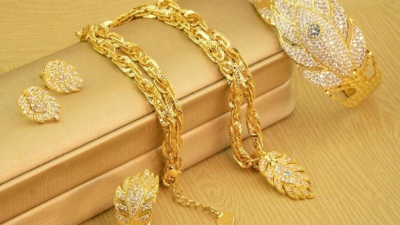 Vật phẩm phong thủy đá thạch anh trắng